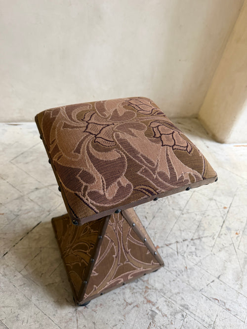JG DIABOLO STOOL