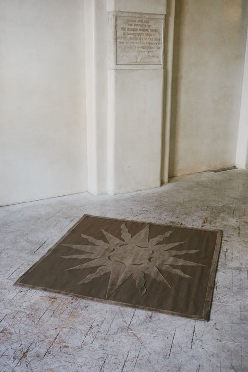 RUGS