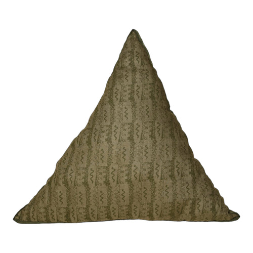 JG TRIANGLE CUSHION