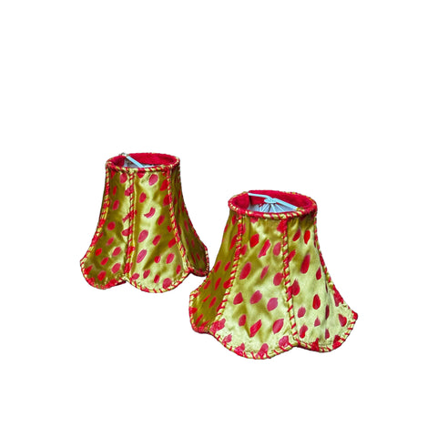 PAIR OF CLIP ON LAMPSHADES BY HURTENCE