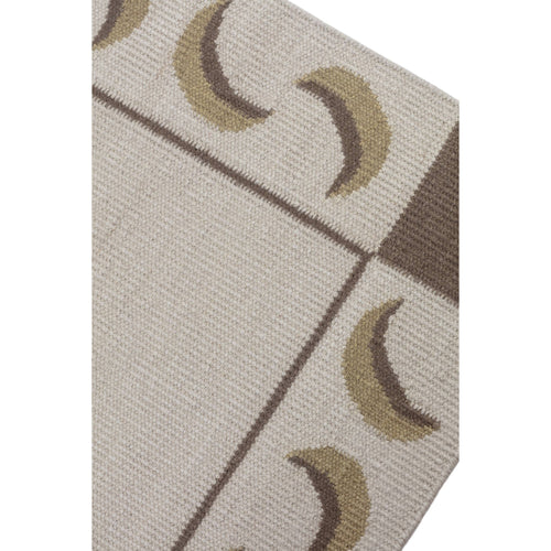 HECATE RUG IN SANDSTONE