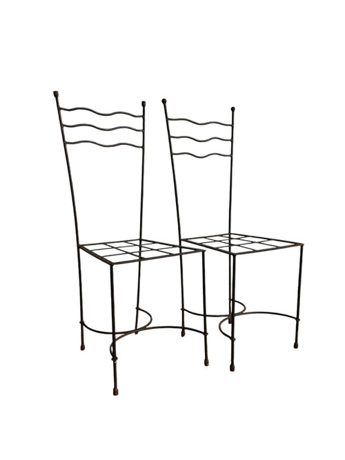 SET OF FOUR DINNIG CHAIRS